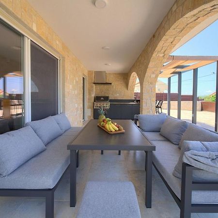 Holiday House Sea & Sun Residence Rasopasno Extérieur photo