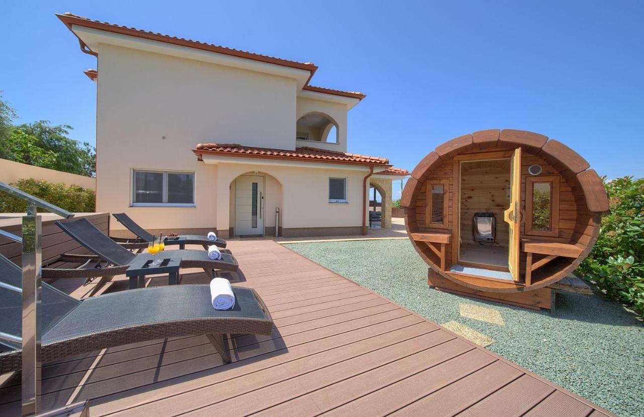 Holiday House Sea & Sun Residence Rasopasno Extérieur photo