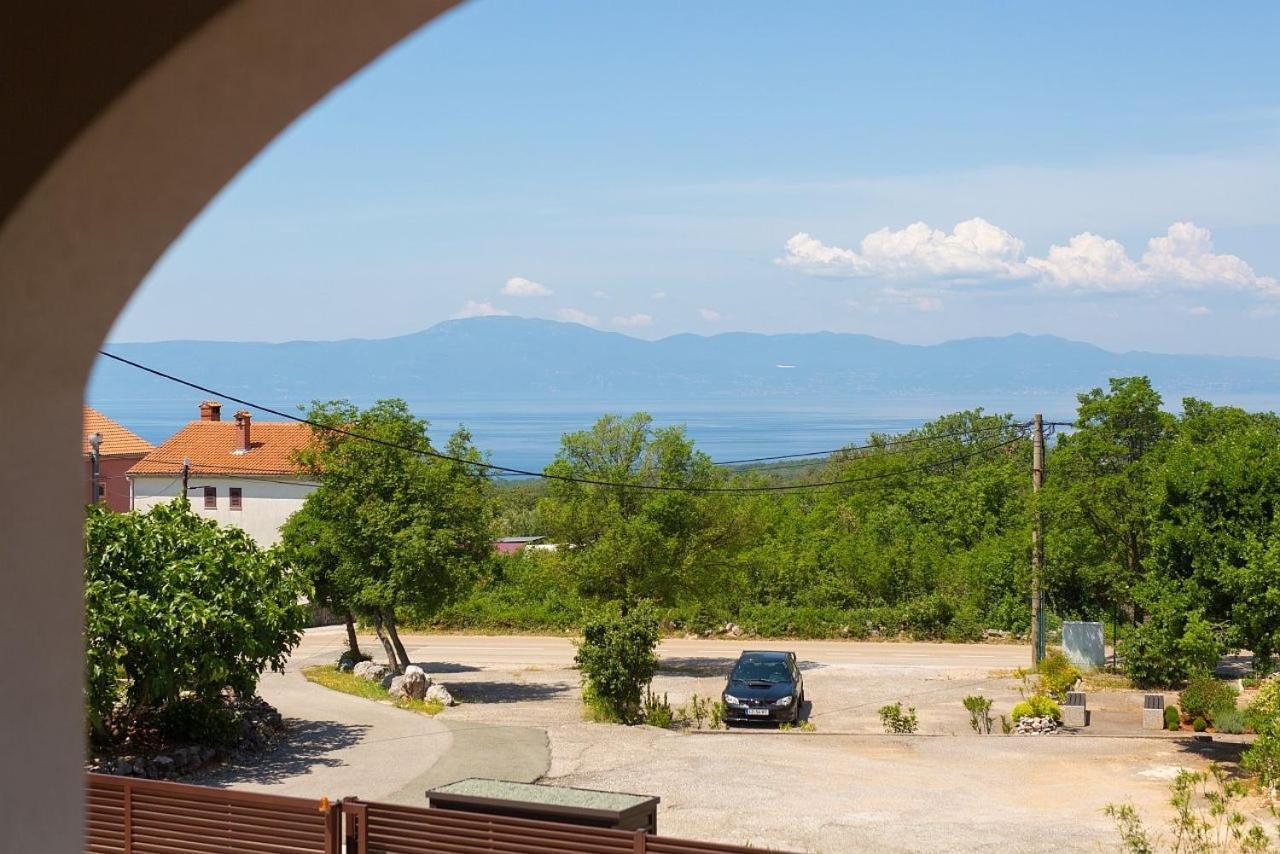 Holiday House Sea & Sun Residence Rasopasno Extérieur photo